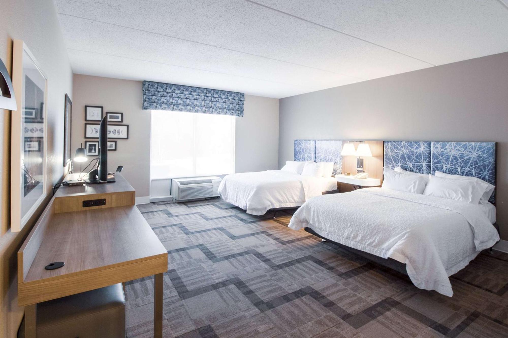 Hampton Inn & Suites Huntsville Hampton Cove Exterior photo