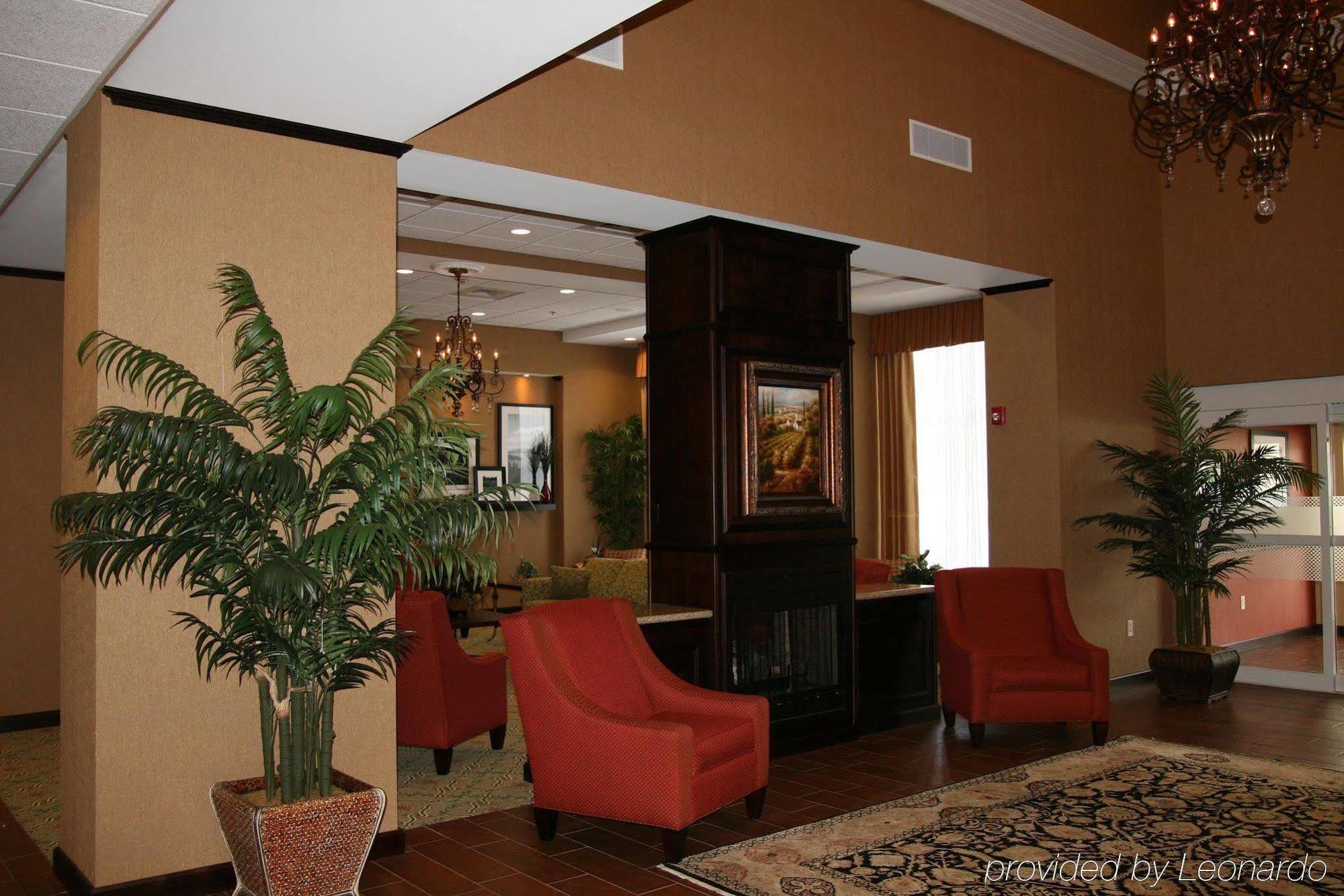 Hampton Inn & Suites Huntsville Hampton Cove Interior photo